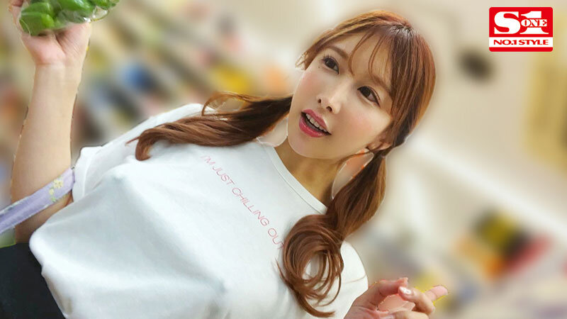ずっと勃起してる絶倫男とノーブラAV女優を三日三晩、一つ屋根の下で密着2人きり性活させてみた。 うんぱい 画像1