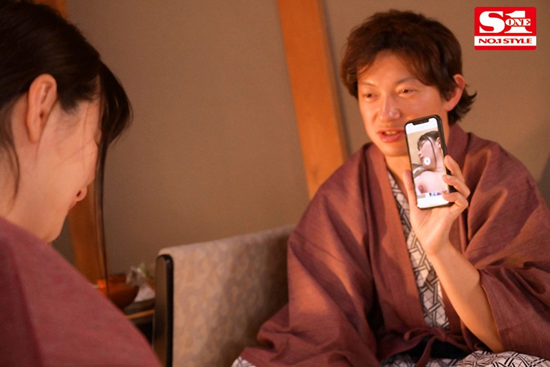 Jカップ美人上司がポツンと一軒宿で大嫌いなポンコツ部下と相部屋に… まさかの夜は立場逆転！絶倫チ●ポに一晩中「ひぃひぃ」イカされ続けるなんて… 鷲尾めい 画像3